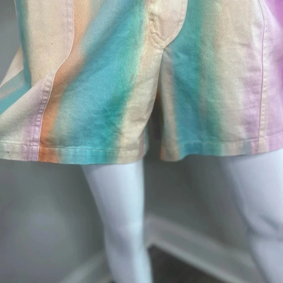 Current Air women’s rainbow short sleeve pastel button up, romper Size M - Picture 10 of 13